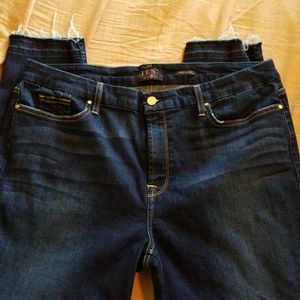 Jen7 for all mankind